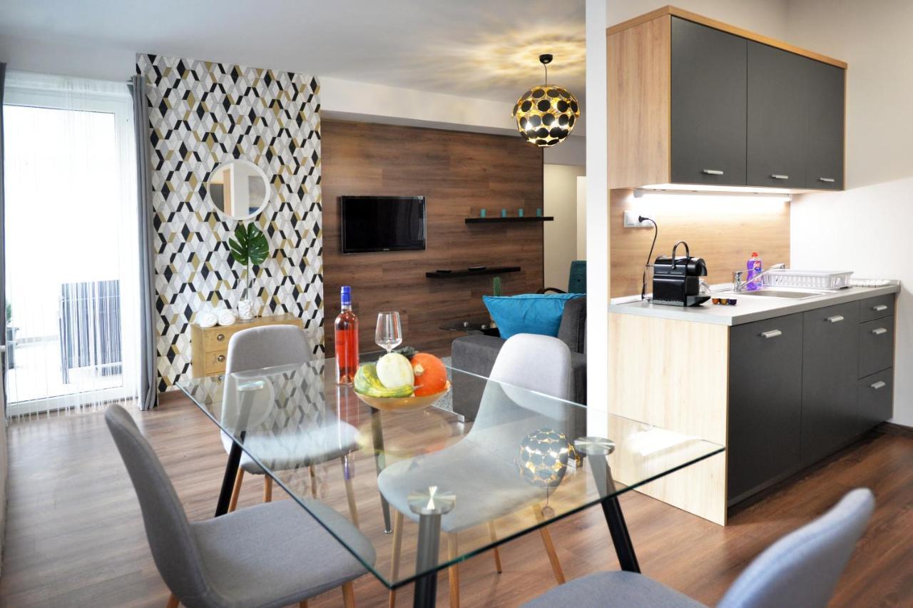 One Luxury Suites إغير المظهر الخارجي الصورة